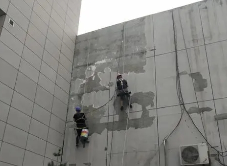 建昌楼顶漏水维修公司分享下建昌外墙防水的注意事项